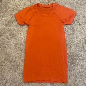 Lululemon swiftly tech short sleeved shirt, good condition